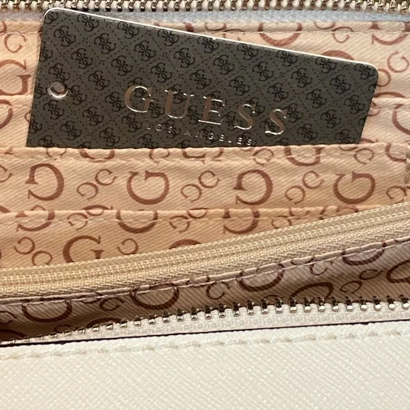 Guess camera crossbody bag - Picture 10 of 10